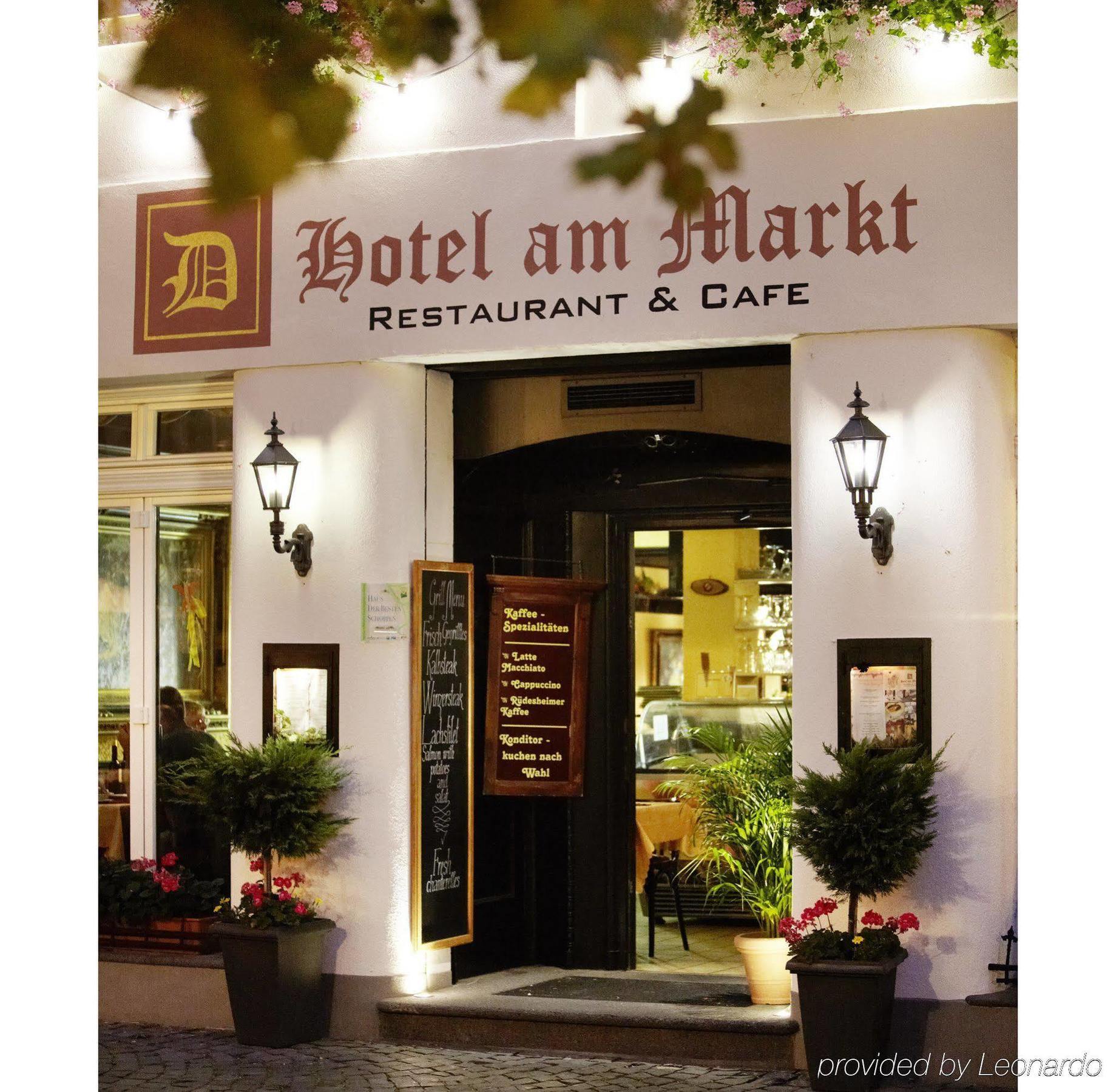 Hotel Am Markt באכאראך מראה חיצוני תמונה