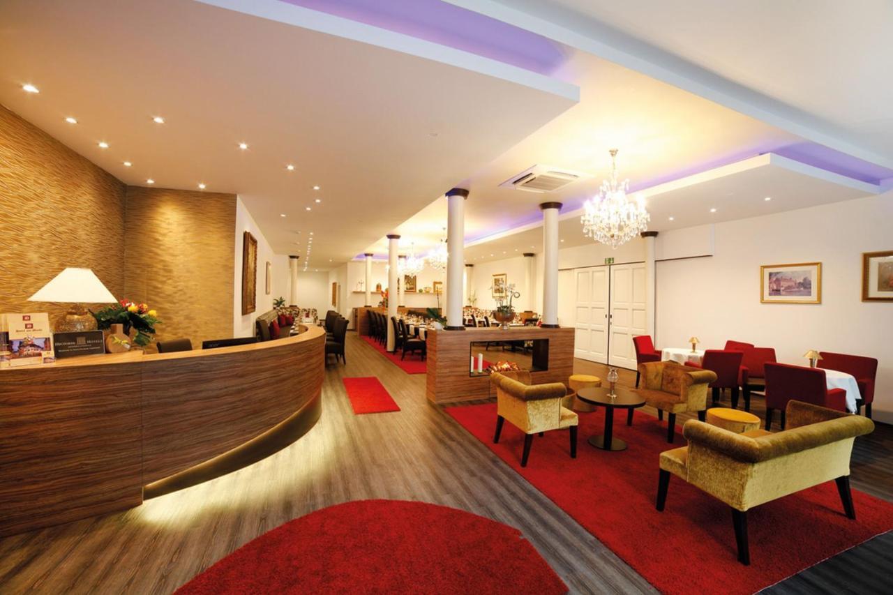 Hotel Am Markt באכאראך מראה חיצוני תמונה